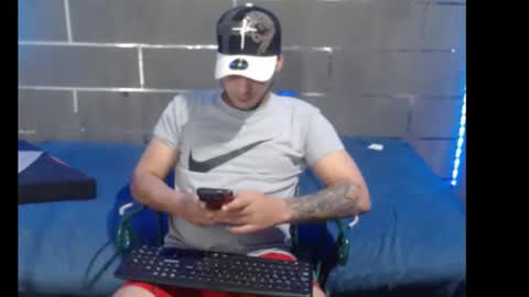 Snapshot of alessandrobooy chatting on May 2026 04:42:01 AM alessandro online show from May 2026 04:42:01 AM