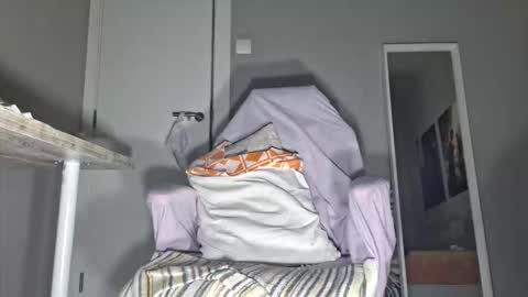 Alessandro online show from March 2026 05:18:01 PM