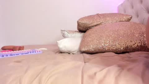 Snapshot of alessiabaum18 chatting on December 2024 08:42:02 AM CATA online show from December 2024 08:42:02 AM