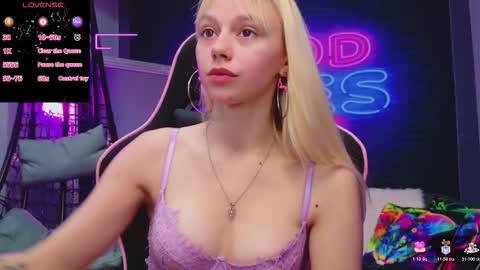 alessiacroft online show from November 2025 05:38:01 AM