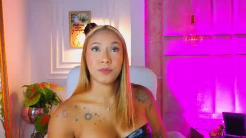 Snapshot of alessialondon chatting on June 2026 10:12:02 AM Alessia online show from June 2026 10:12:02 AM