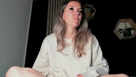 alesys69 online show from May 2026 10:55:01 PM