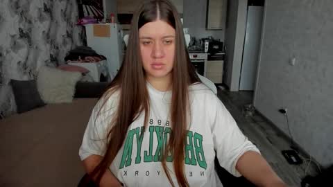 Aletta Oushen online show from November 2025 10:03:01 AM