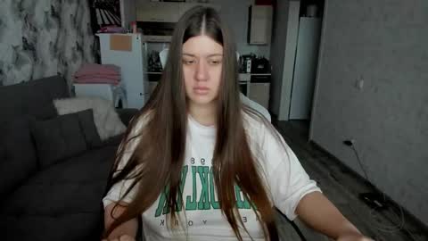 Aletta Oushen online show from November 2025 10:06:01 AM