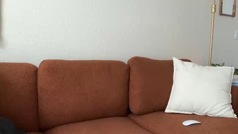 alex  online show from September 2025 05:26:02 PM