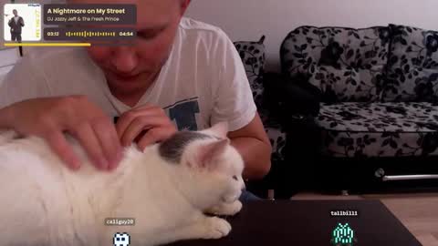 Alex Amazing online show from October 2025 09:13:02 PM