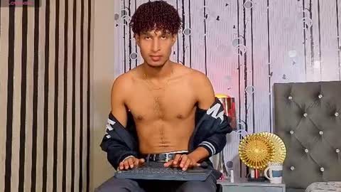 Snapshot of alex_bloom_ chatting on June 2026 07:27:02 PM Alexander online show from June 2026 07:27:02 PM