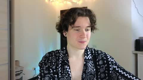 FAVORITE online show from January 2025 04:08:02 AM