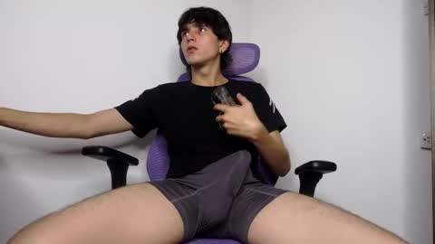 alex_connorr online show from December 2025 12:29:01 AM