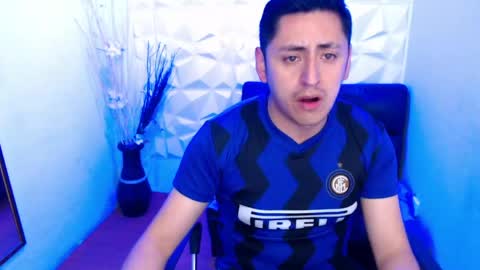 Snapshot of alex_levi chatting on May 2026 11:06:02 AM Alex online show from May 2026 11:06:02 AM