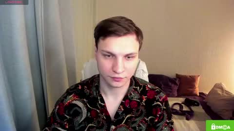 alex_milson online show from April 2026 08:29:01 PM