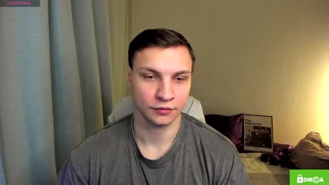 alex_milson online show from April 2026 08:03:01 PM