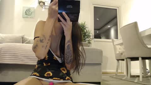 Nicha online show from January 2025 04:04:01 PM