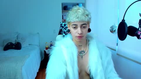 Residente0xxx online show from February 2026 10:26:01 PM