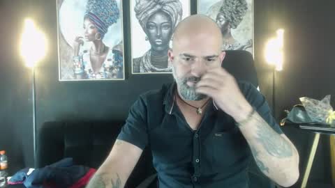 Alex Saints online show from November 2025 11:21:01 AM