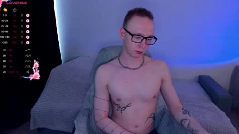 alex_silent online show from October 2025 07:38:02 AM