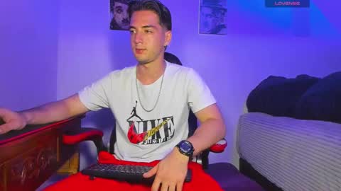     online show from February 2025 01:38:01 AM