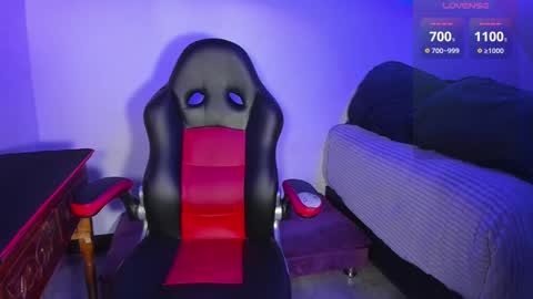     online show from February 2025 02:42:01 AM