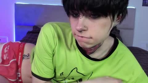 Alex Valley online show from April 2026 10:52:01 PM