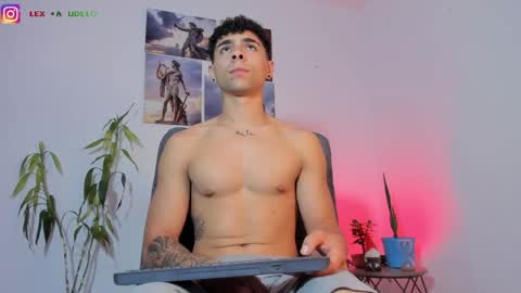 Snapshot of alex_zt7 chatting on April 2026 05:59:02 PM x online show from April 2026 05:59:02 PM
