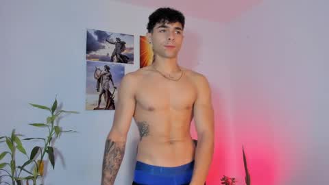 Snapshot of alex_zt7 chatting on April 2026 04:11:01 PM x online show from April 2026 04:11:01 PM