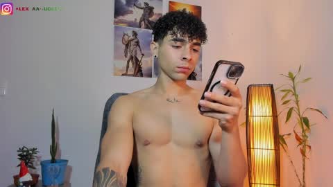 Snapshot of alex_zt7 chatting on May 2026 12:23:01 PM x online show from May 2026 12:23:01 PM