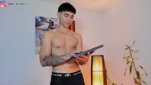 Snapshot of alex_zt7 chatting on June 2026 04:20:02 PM x online show from June 2026 04:20:02 PM