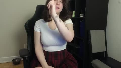 dont be afraid to click social media link its  working  just click on that  online show from January 2025 12:50:01 AM