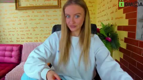 Snapshot of alexa_glory chatting on November 2025 10:48:02 AM Alexa online show from November 2025 10:48:02 AM