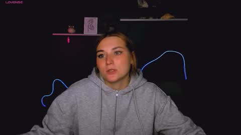 alexa_night_ online show from October 2025 05:08:01 AM