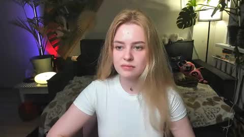 Snapshot of alexa_pirs chatting on May 2026 07:45:02 PM alexa_pirs online show from May 2026 07:45:02 PM