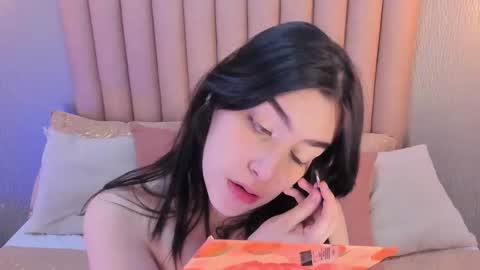 Alexa Thaylor online show from September 2025 02:18:01 PM