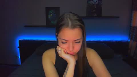 Snapshot of alexabarkley chatting on April 2026 01:07:01 AM angel online show from April 2026 01:07:01 AM