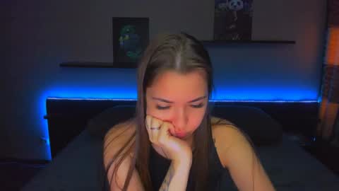 Snapshot of alexabarkley chatting on April 2026 02:04:02 AM angel online show from April 2026 02:04:02 AM