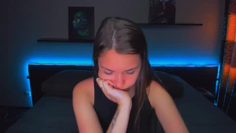 Snapshot of alexabarkley chatting on May 2026 12:39:01 AM angel online show from May 2026 12:39:01 AM