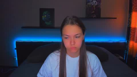 Snapshot of alexabarkley chatting on May 2026 12:49:01 AM angel online show from May 2026 12:49:01 AM