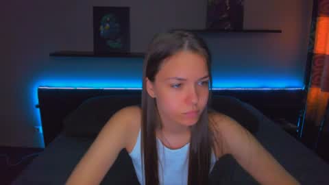 Snapshot of alexabarkley chatting on May 2026 04:29:02 AM angel online show from May 2026 04:29:02 AM
