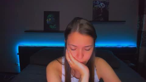 Snapshot of alexabarkley chatting on May 2026 01:23:02 AM angel online show from May 2026 01:23:02 AM