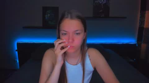 Snapshot of alexabarkley chatting on June 2026 12:45:01 AM angel online show from June 2026 12:45:01 AM