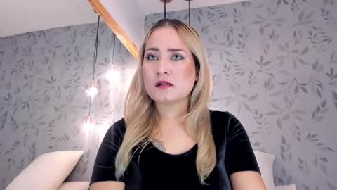 alexacoldd online show from April 2026 12:33:01 PM