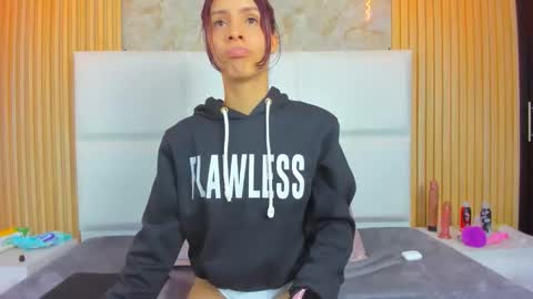 alexagrace12 online show from March 2026 04:07:02 PM