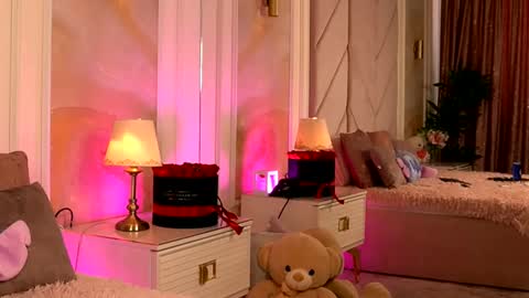 Alexa  online show from February 2025 10:06:02 AM