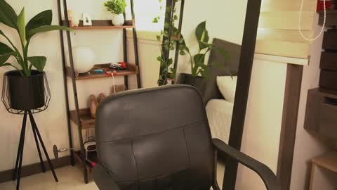 alexajhonsonof online show from February 2025 07:25:01 PM