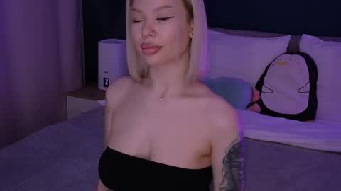 Alexa Mason online show from February 2025 12:30:01 AM