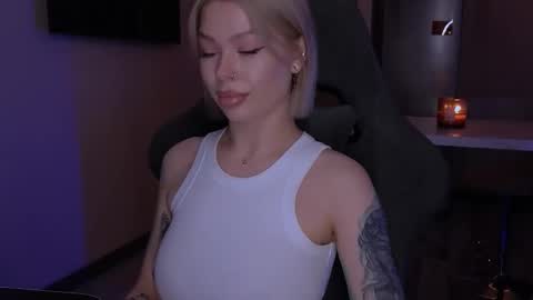 Alexa Mason online show from November 2025 02:43:02 AM