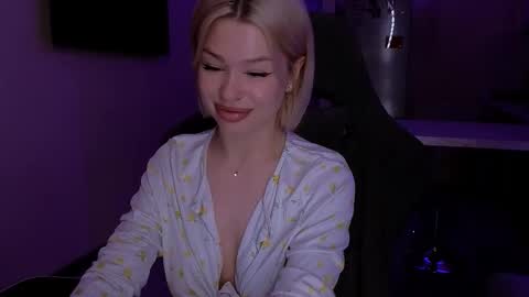 Alexa Mason online show from December 2025 12:59:02 AM