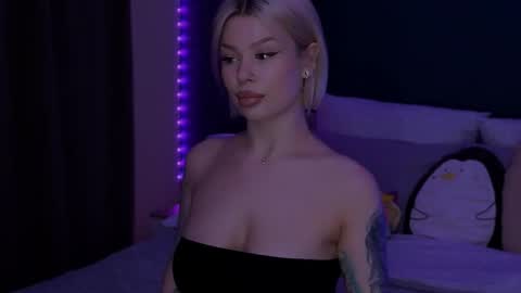 Snapshot of alexamason chatting on May 2026 11:10:02 PM Alexa Mason online show from May 2026 11:10:02 PM