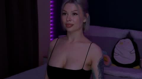 Snapshot of alexamason chatting on May 2026 04:07:02 AM Alexa Mason online show from May 2026 04:07:02 AM