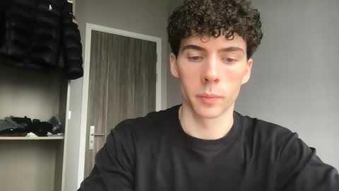 Snapshot of alexander0_ chatting on February 2026 05:14:01 AM Alexander online show from February 2026 05:14:01 AM