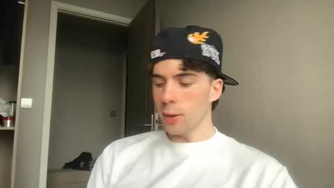 Snapshot of alexander0_ chatting on February 2026 10:25:01 AM Alexander online show from February 2026 10:25:01 AM